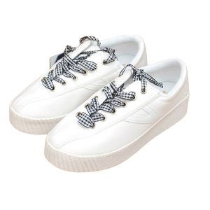 New never worn Size 8.5